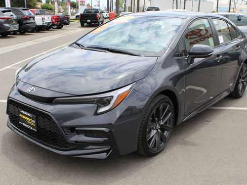 Certified 2026 Toyota Corolla SE AWD/4WD image 8