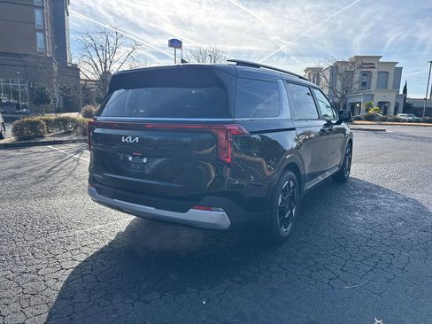 New 2026 Kia Carnival EX image 3