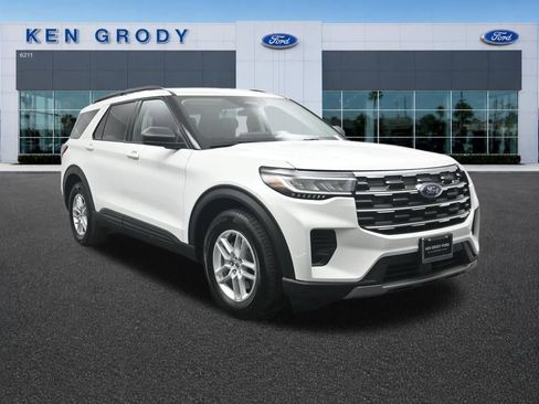 New 2026 Ford Explorer Active RWD image 1