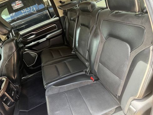 Used 2019 RAM 1500 Laramie AWD/4WD image 13