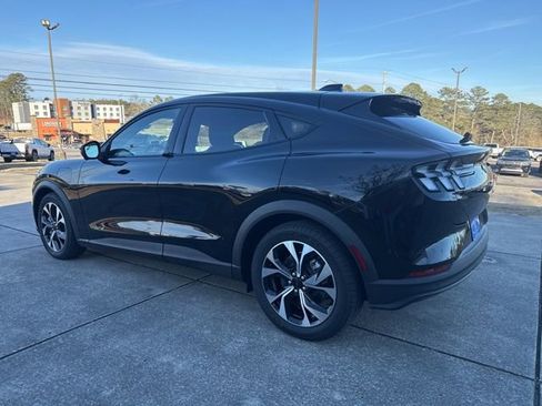 Used 2025 Ford Mustang Mach-E Select image 5