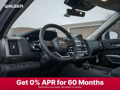 New 2025 Nissan Pathfinder Platinum w/ Black Appearance Package image 19