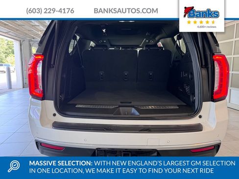 Used 2023 GMC Yukon XL Denali AWD/4WD image 8