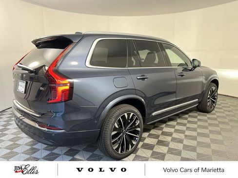 New 2026 Volvo XC90 B6 Plus w/ Protection Package Premier image 8
