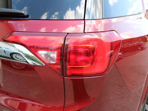 Used 2018 GMC Acadia Denali w/ LPO, Protection Package AWD/4WD image 42