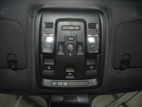 Used 2024 Chevrolet Suburban Z71 w/ Off-Road Capability Package AWD/4WD image 52
