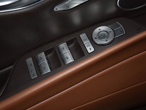 Used 2023 Genesis G80 2.5T image 18