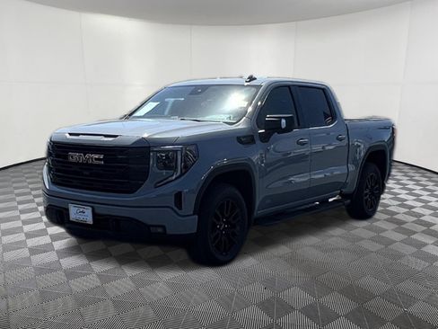 Used 2024 GMC Sierra 1500 Elevation w/ Elevation Premium Package AWD/4WD image 3