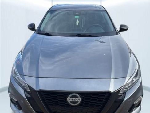 Used 2022 Nissan Altima 2.5 SR w/ Midnight Edition Package image 4