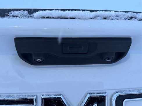 Used 2023 GMC Sierra 1500 Elevation image 24