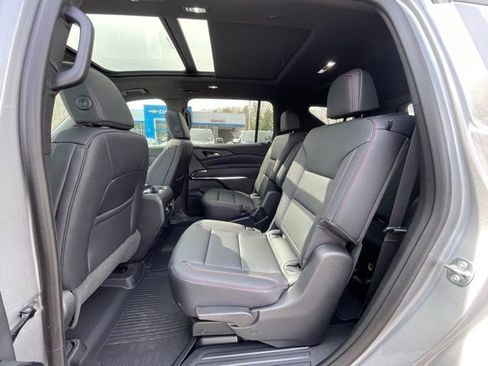 New 2026 Chevrolet Traverse Z71 w/ Driver Confidence Package AWD/4WD image 18