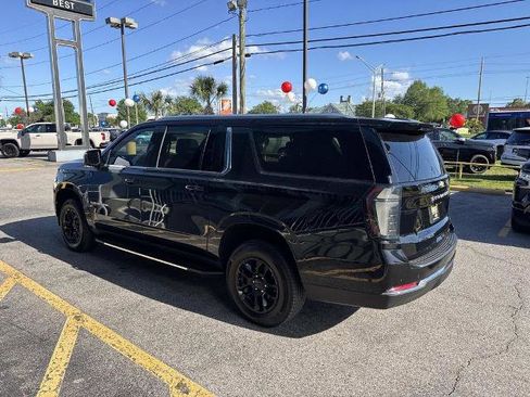 New 2025 Chevrolet Suburban LT w/ Comfort Package AWD/4WD image 5
