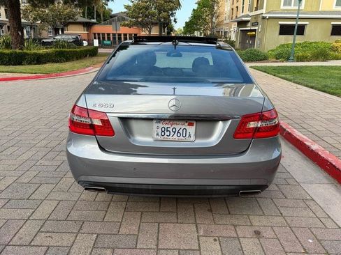 Used 2010 Mercedes-Benz E 550 Sedan image 6