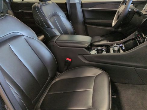 Certified 2023 Jeep Grand Cherokee L Limited image 22