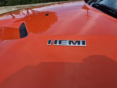 Used 2010 Dodge Challenger R/T image 11