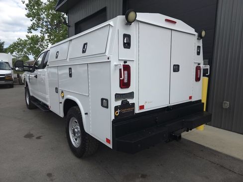 Used 2019 Ford F350 XL w/ XL Value Package AWD/4WD image 3