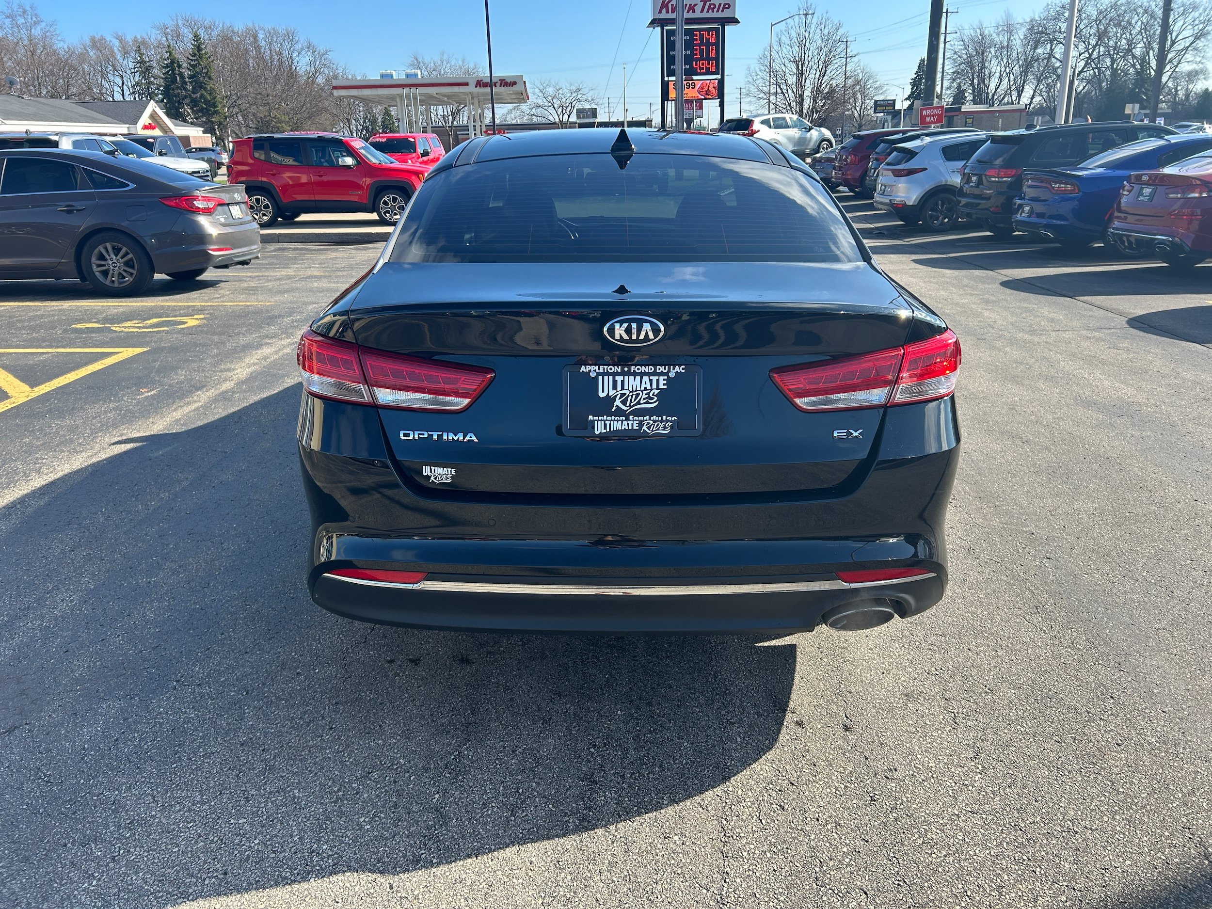 Used 2017 Kia Optima EX w/ Premium Package FWD image 4