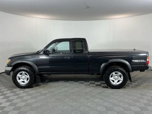 Used 2001 Toyota Tacoma 4x4 Xtracab V6 image 8