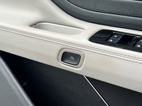 New 2026 Lincoln Aviator Premiere Sport Utility image 25