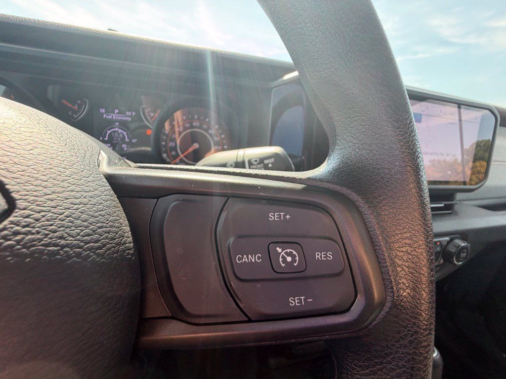 Certified 2024 Jeep Gladiator Sport AWD/4WD image 24