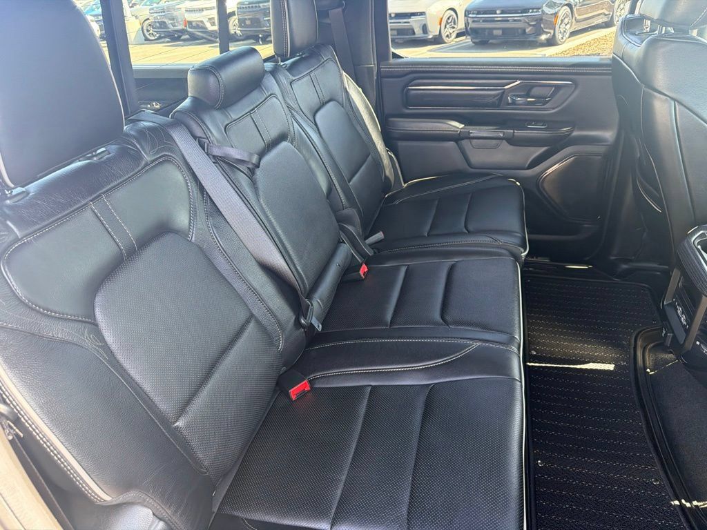 Used 2023 RAM 1500 Limited AWD/4WD image 12