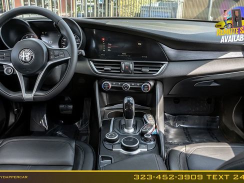 Used 2017 Alfa Romeo Giulia RWD image 19