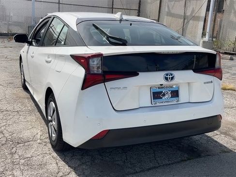 Used 2022 Toyota Prius LE image 24