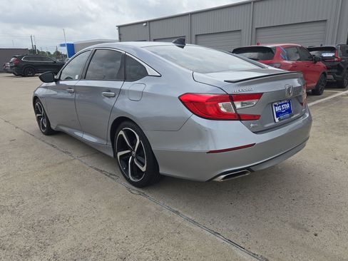 Used 2022 Honda Accord Sport image 6