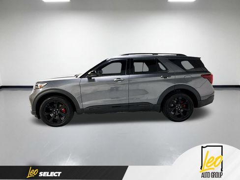Used 2022 Ford Explorer ST w/ Equipment Group 401A AWD/4WD image 11