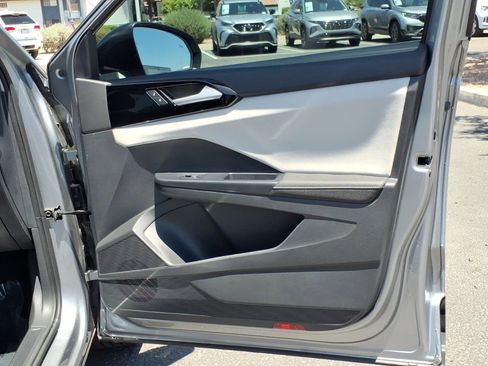 Certified 2025 Volkswagen Taos S FWD image 15