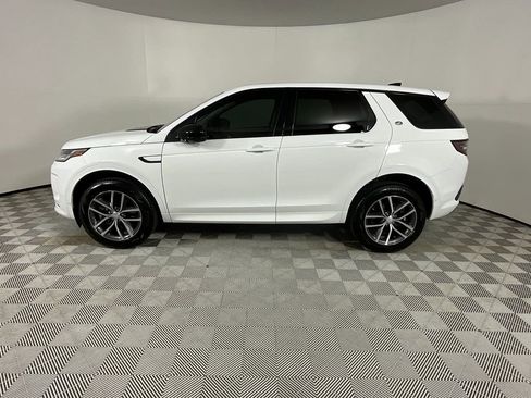 Used 2025 Land Rover Discovery Sport S image 2