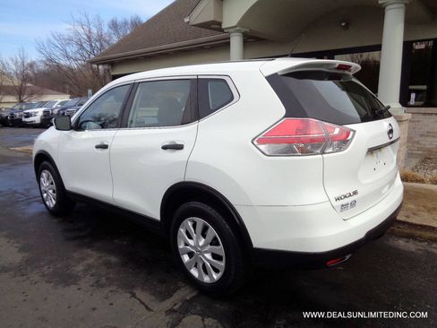 Used 2016 Nissan Rogue S AWD/4WD image 4