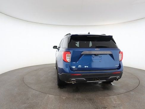 Used 2022 Ford Explorer XLT w/ Equipment Group 202A image 13