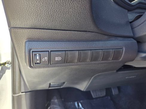 Used 2025 Toyota Corolla SE FWD image 23