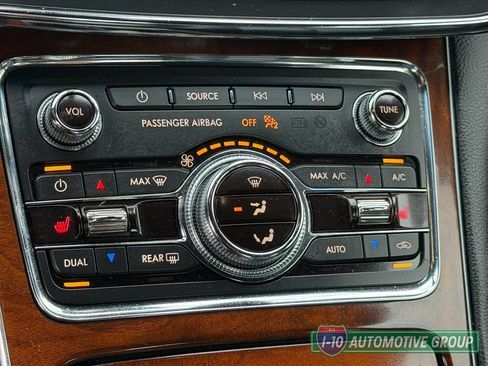 Used 2019 Lincoln Continental Premiere FWD image 34