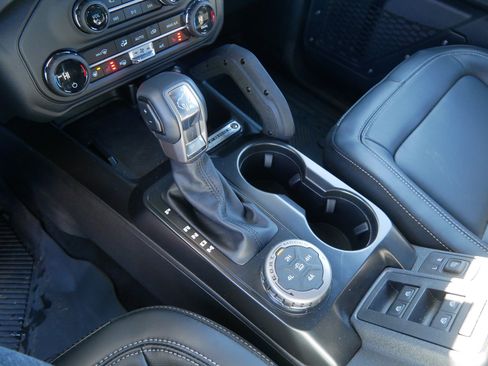 Used 2025 Ford Bronco Outer Banks w/ Sasquatch Package image 24