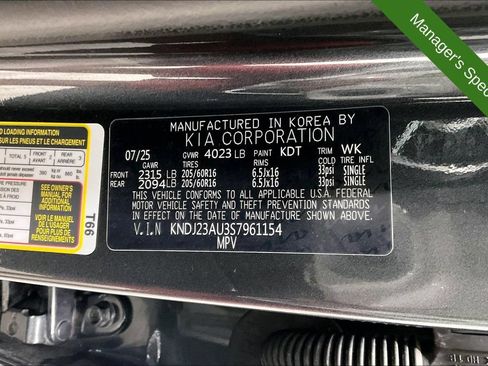 Used 2025 Kia Soul LX w/ LX Technology Package FWD image 41