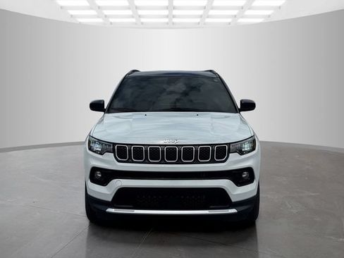 Certified 2024 Jeep Compass Limited AWD/4WD image 2