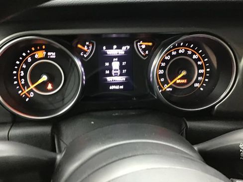 Used 2021 Jeep Wrangler Unlimited Sport AWD/4WD image 15
