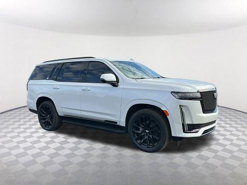 Certified 2022 Cadillac Escalade Sport w/ LPO, ONYX Package image 7