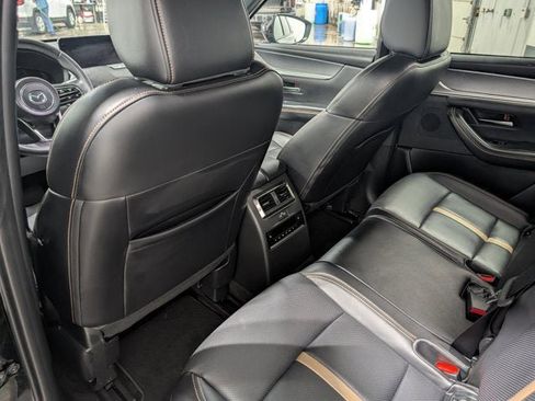 Certified 2025 MAZDA CX-90 3.3 Turbo S w/ Premium Package image 17