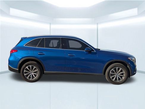 Used 2024 Mercedes-Benz GLC 300 4MATIC image 7