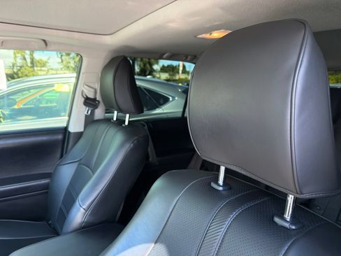 Used 2018 Toyota 4Runner SR5 Premium AWD/4WD image 9