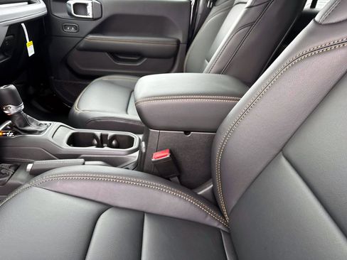 New 2026 Jeep Wrangler Unlimited Sahara image 12