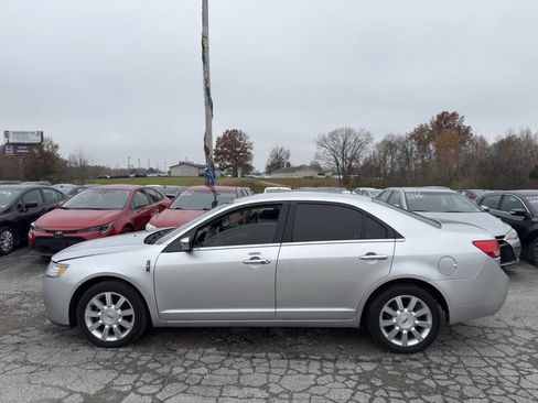 Used 2012 Lincoln MKZ image 3