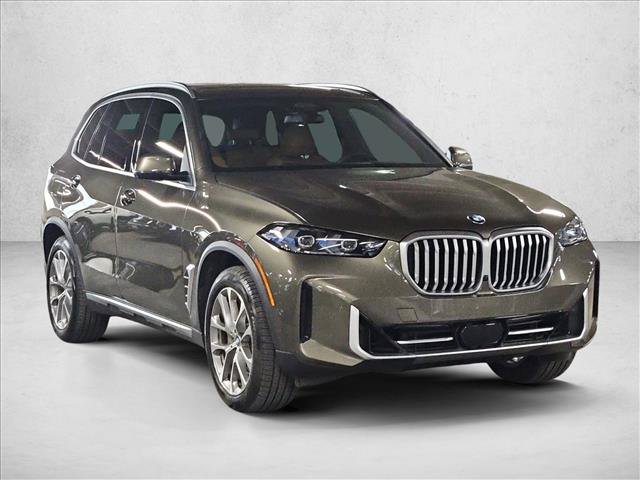 Used 2026 BMW X5 xDrive40i w/ Executive Package AWD/4WD image 3