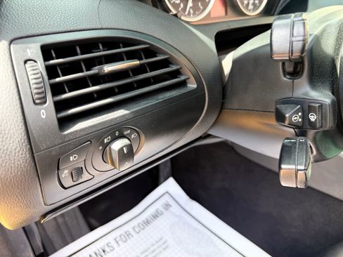 Used 2007 BMW 650i Convertible image 17