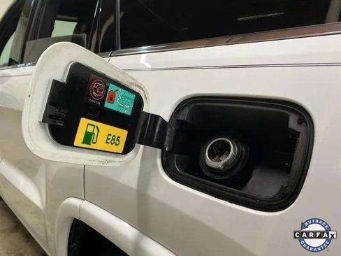 Used 2015 Jeep Grand Cherokee Overland image 94