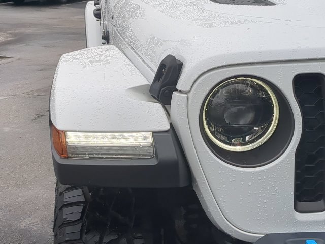 Used 2023 Jeep Wrangler Unlimited Rubicon 4xe AWD/4WD image 10
