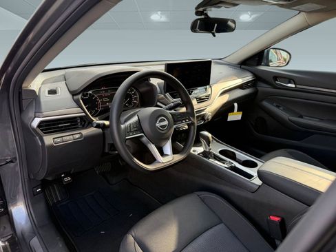 New 2025 Nissan Altima 2.5 SV w/ SV Special Edition Package image 4